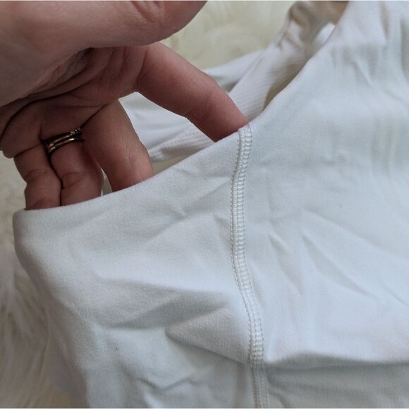 Athleta Girl Long Distance White Fitted Crop Tank Top Bra Bralette M Medium 8-10 - Picture 4 of 6